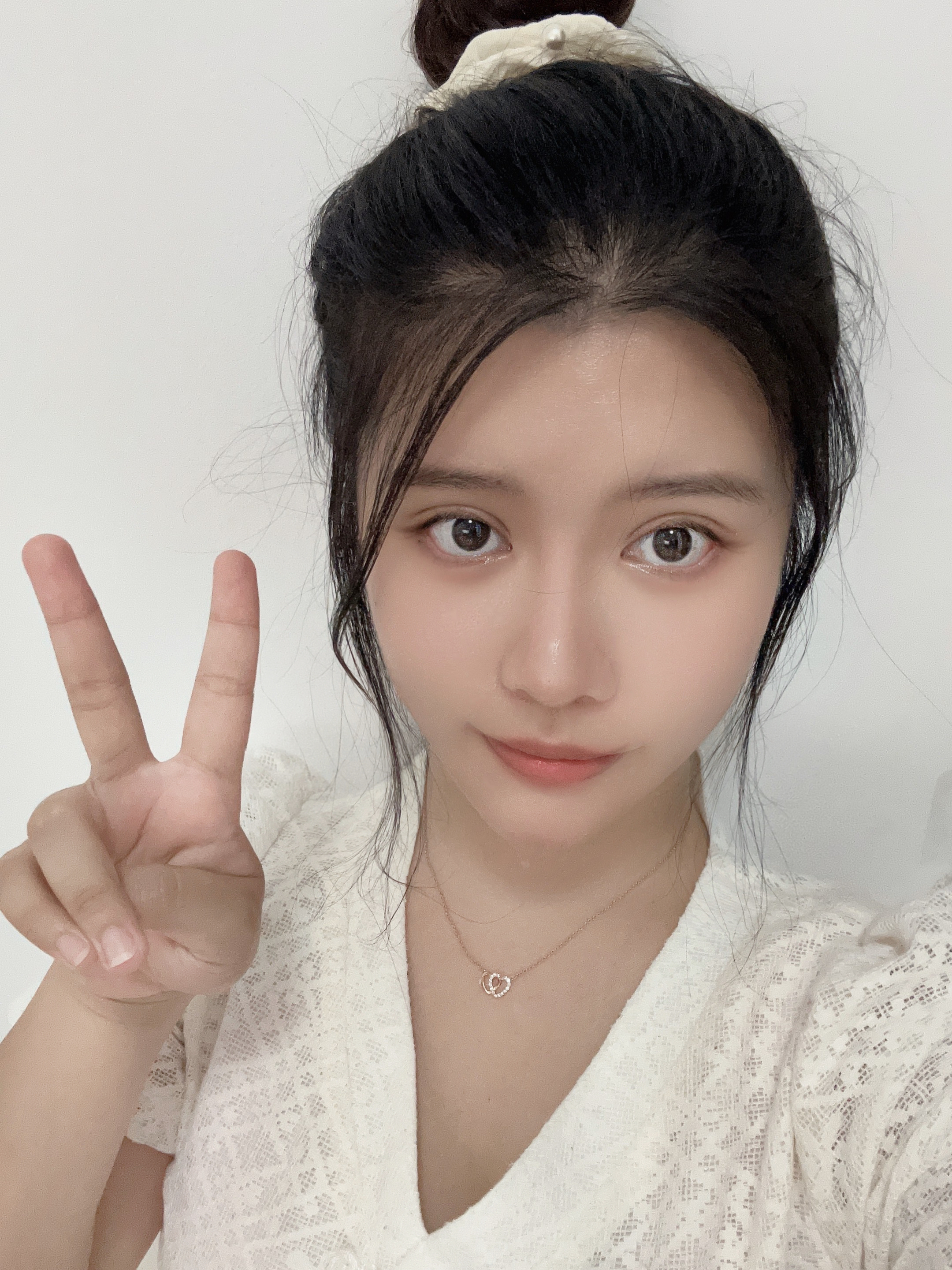 流量狂欢下的丑态围观：视频平台为何成为“